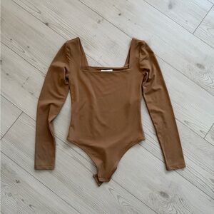 Aritzia Babaton Camel Bodysuit